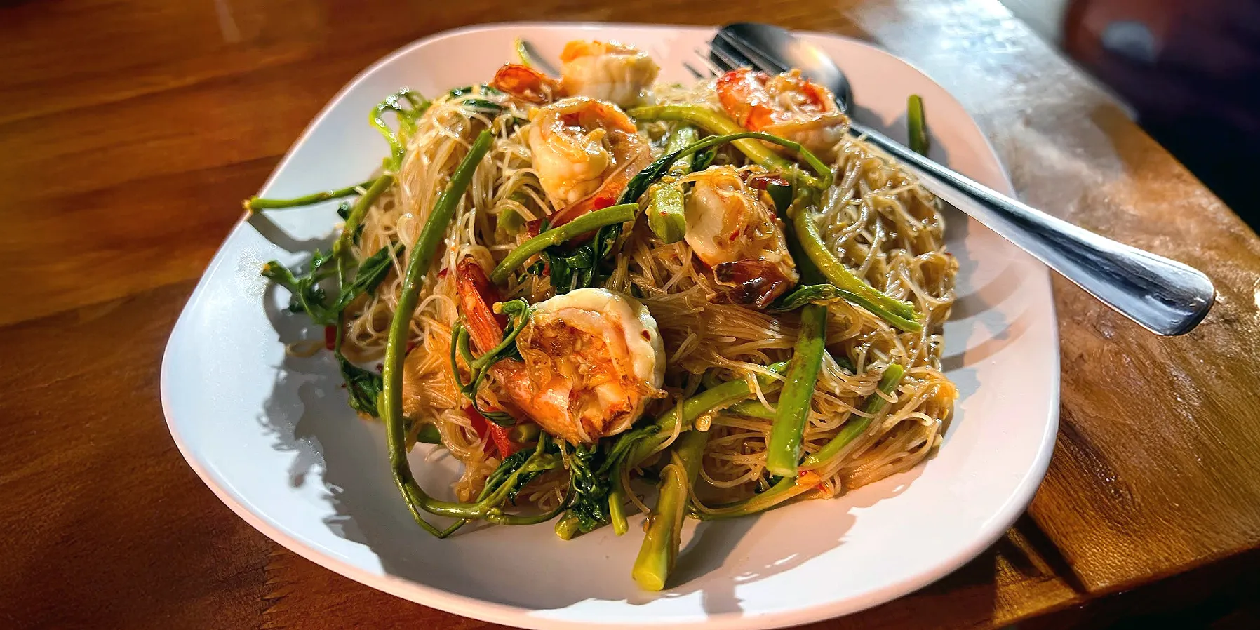 ครัวคุณย่า หมี่กระเฉดและอาหารตามสั่ง